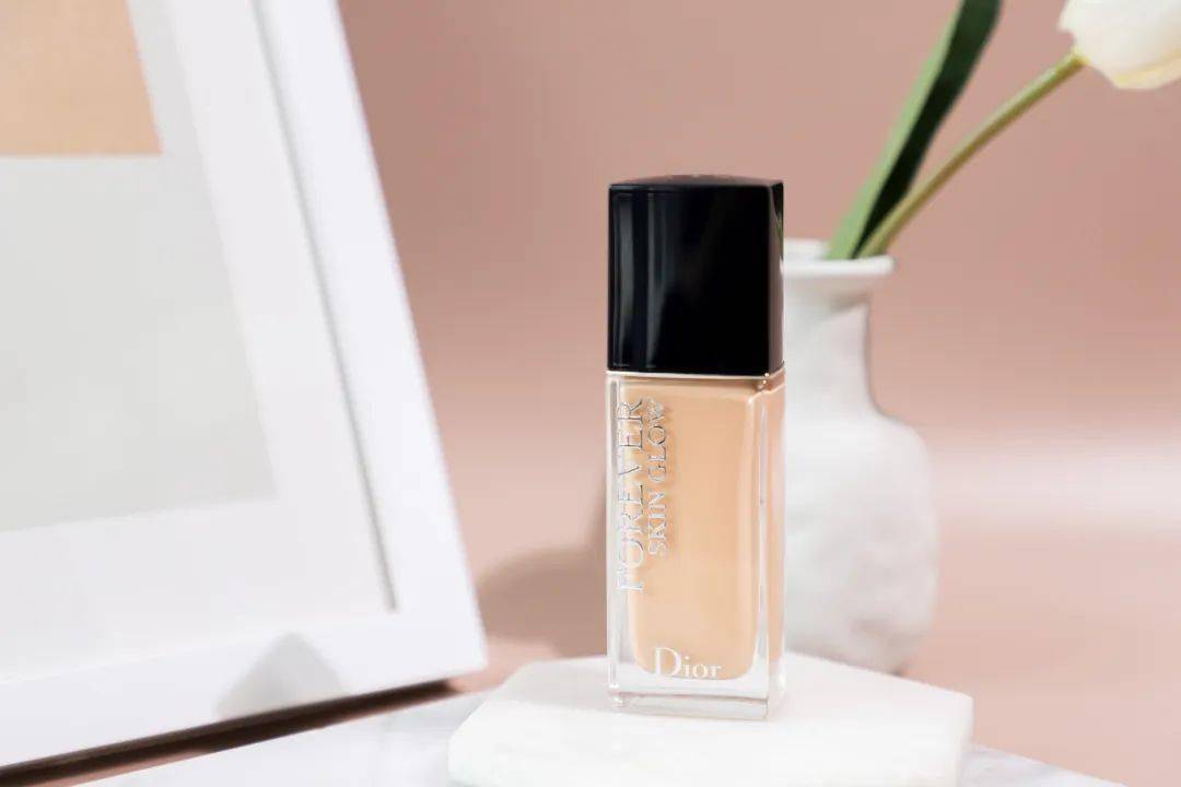 测评|10款热门粉底液测评!Dior居然输给了100+的开价品牌?