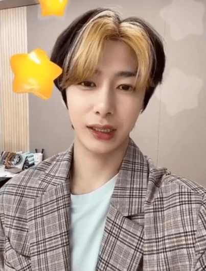 头发|不吹不“黑”，挑着染正当红！