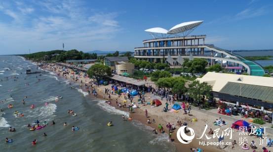 大庆连环湖温泉景区 国家4a级旅游景区连环湖温泉景区距离大庆市杜尔