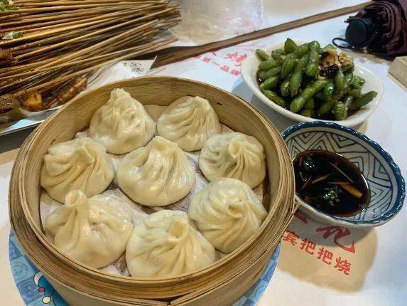 宜宾|特色五花肉+多种荤素烤串+凉拌毛豆+汤包+红糖冰粉~宜宾烤串品牌，正宗川味~【大版烤五花】仅58元享2-3人餐