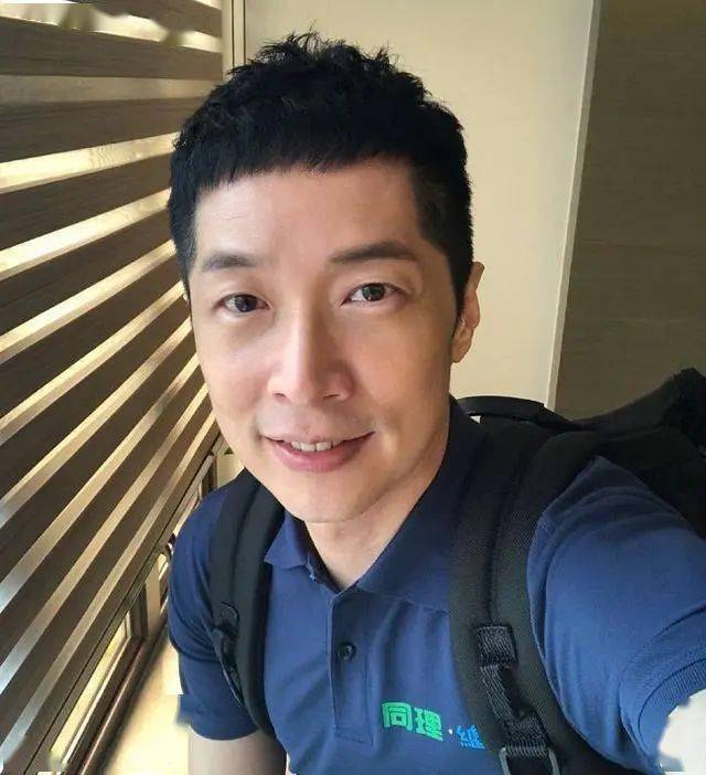 北大|49岁香港知名男艺人北大毕业！网友纷纷点赞