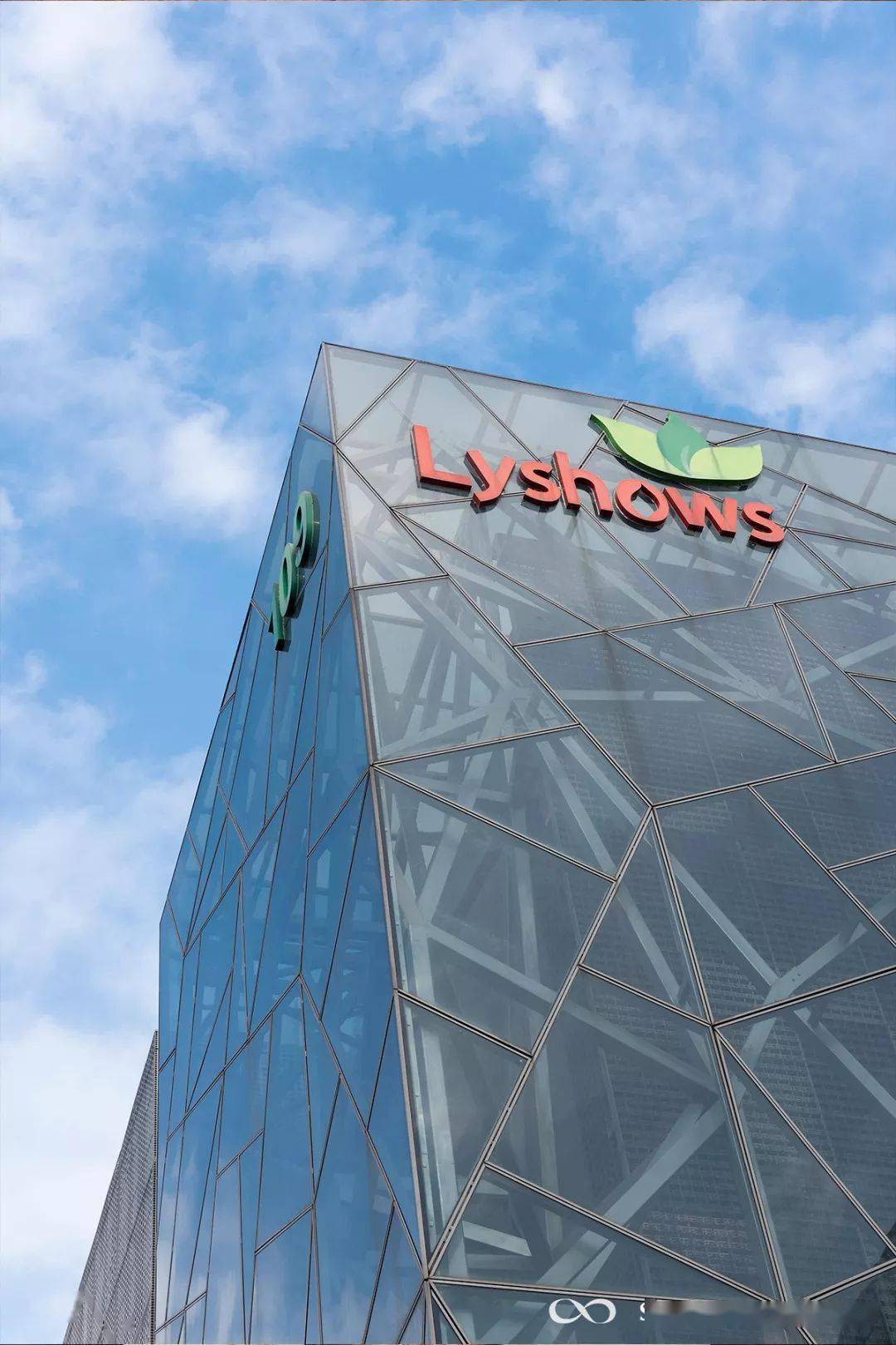 隐秘|深圳【隐秘】服装基地 | 6000+店铺,大到逛不完!