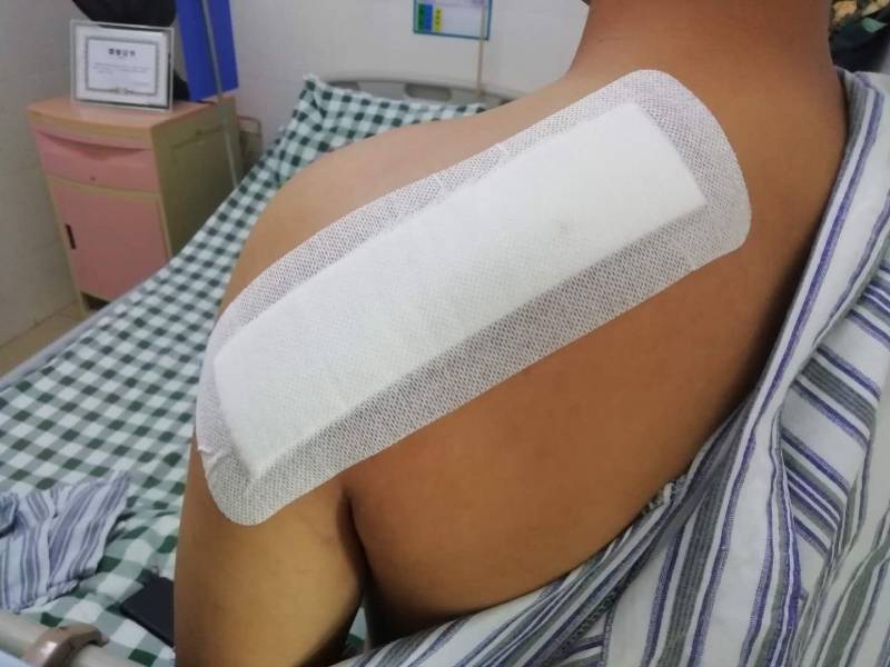 公司|惠州“快递哥”挺身救人身中两刀！听他讲述救人细节