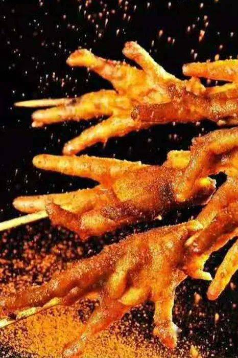 宜宾|特色五花肉+多种荤素烤串+凉拌毛豆+汤包+红糖冰粉~宜宾烤串品牌，正宗川味~【大版烤五花】仅58元享2-3人餐