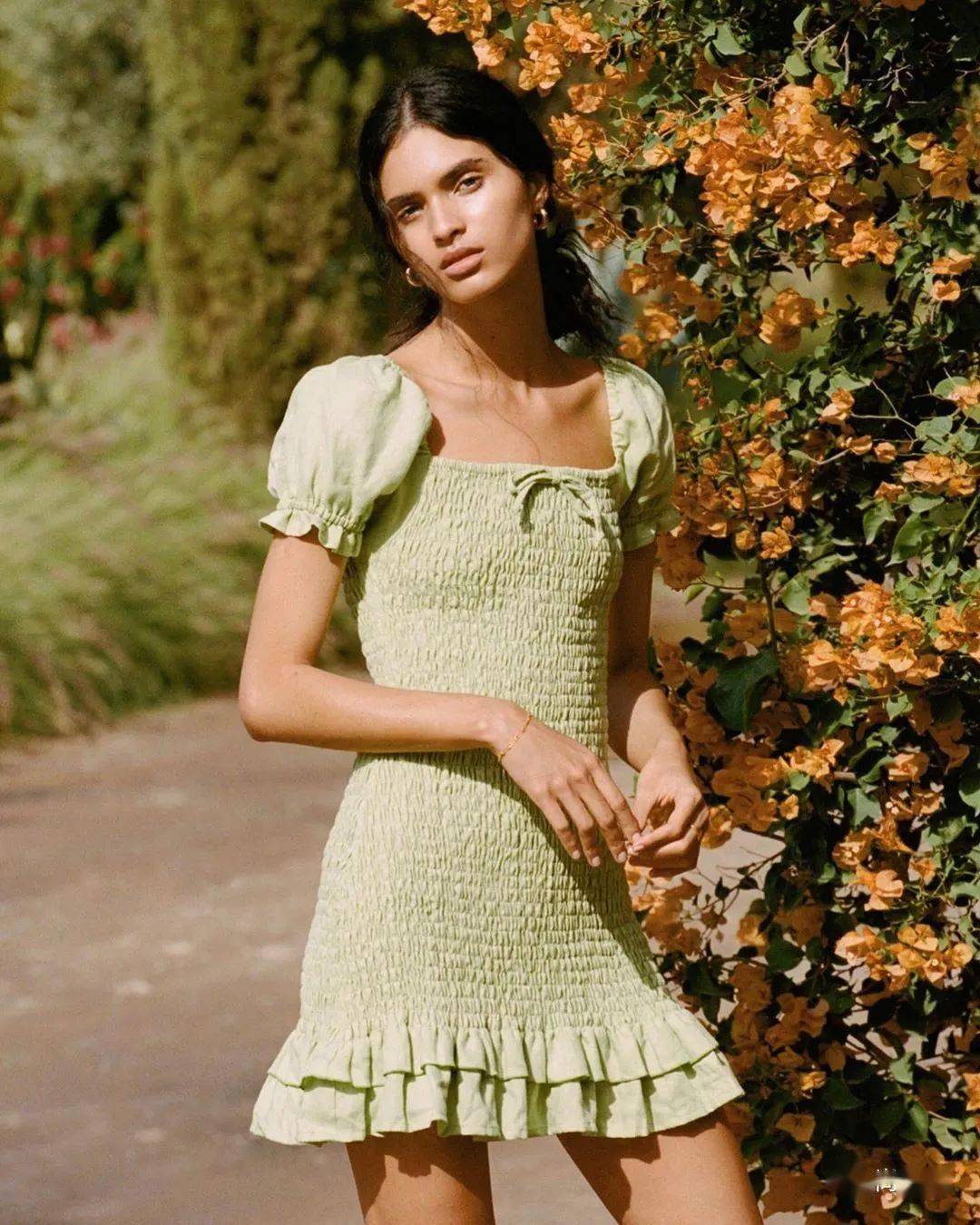 牌子|明星们夏天都穿什么牌子的衣服？