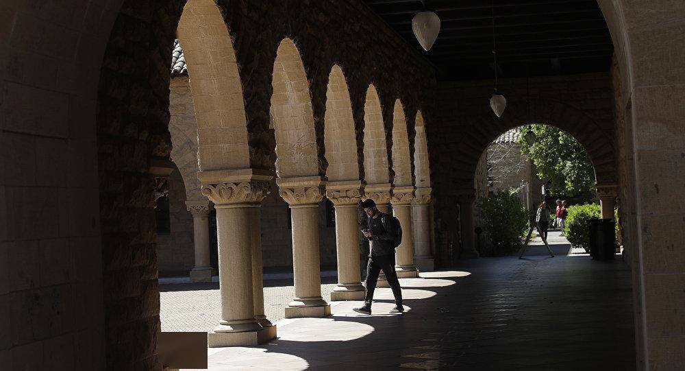 高校|美国超半数高校计划今年秋季重开