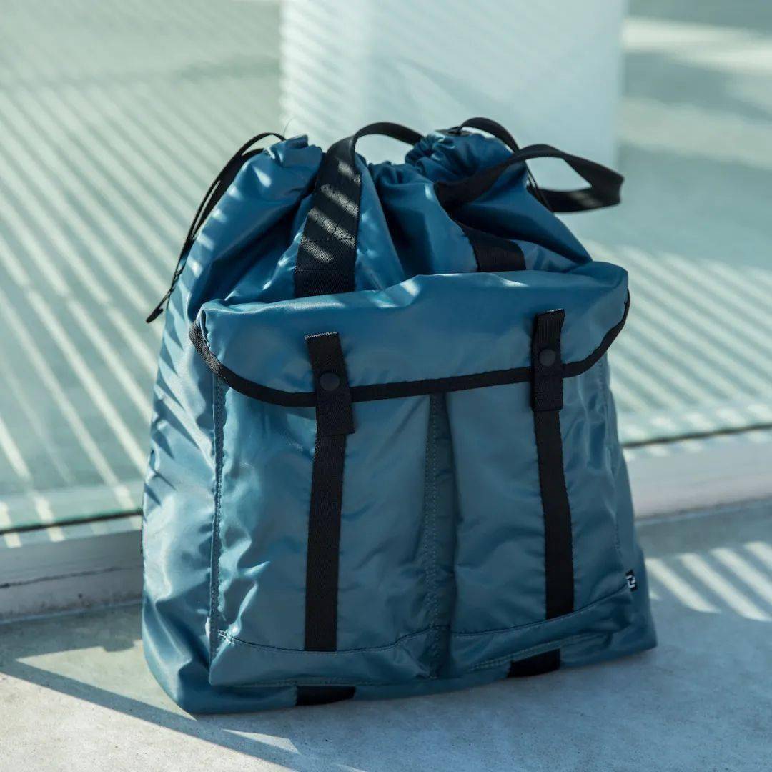 品牌|一年过去了，我仍搞不懂 HEAD PORTER 为什么要改名为 RAMIDUS