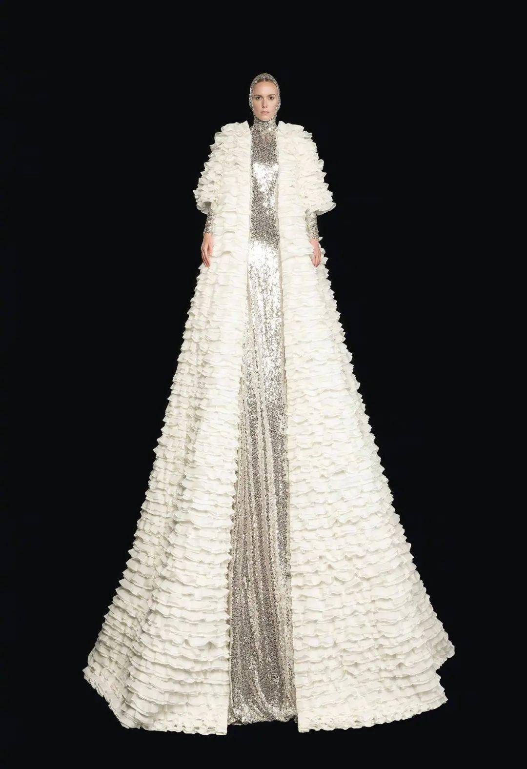 时装|如梦如幻的歌剧魅影,即使不闭上双眼也能看见梦,这一季Valentino高定系列美哭了!