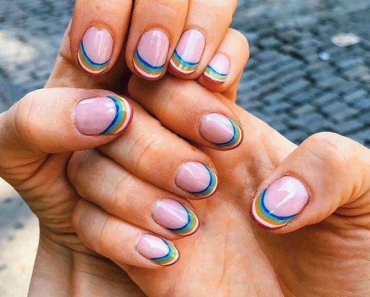 指尖|潮流美甲，藏在指尖的优雅艺术