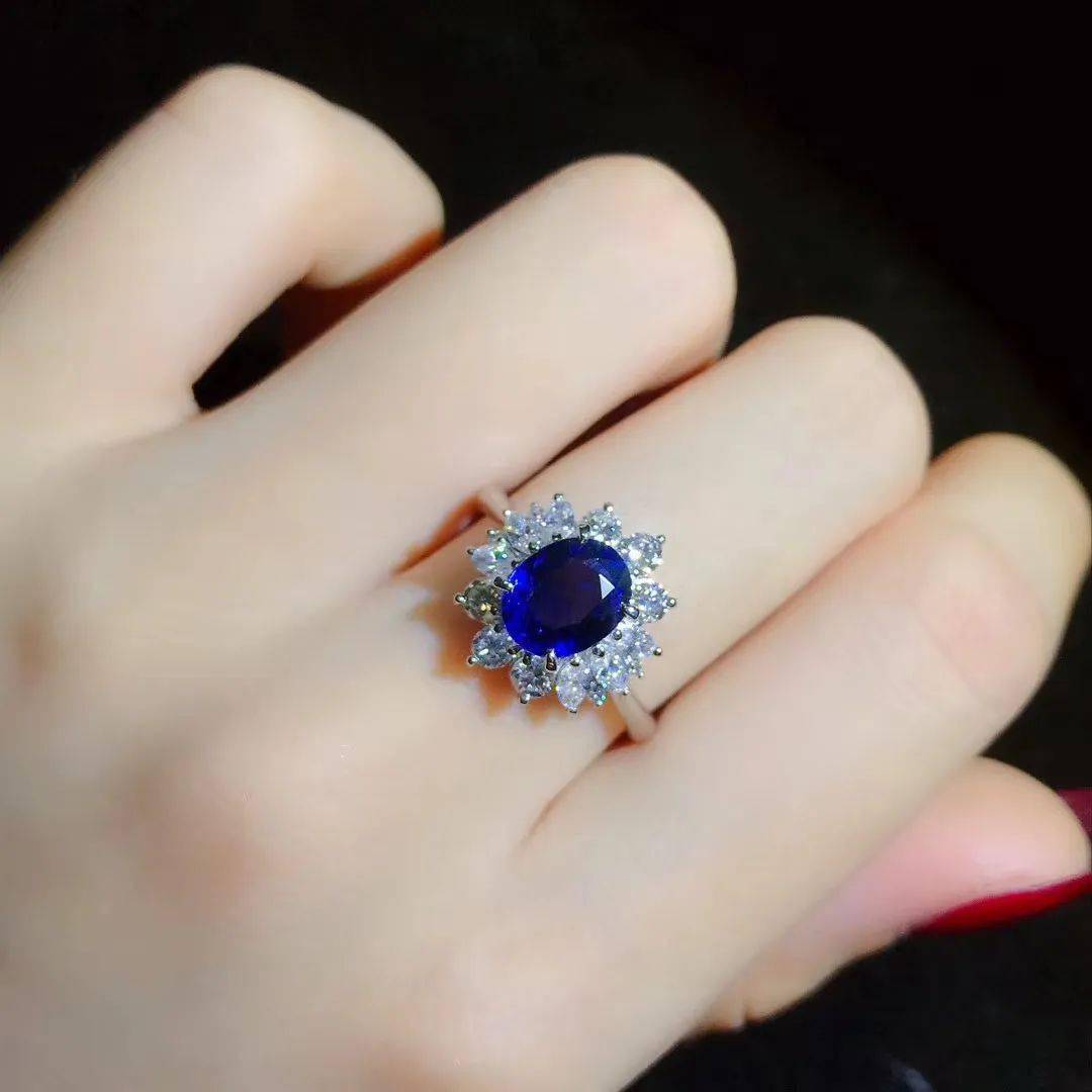 突破|黄金涨至1870美元上方 可能突破2000美元大关