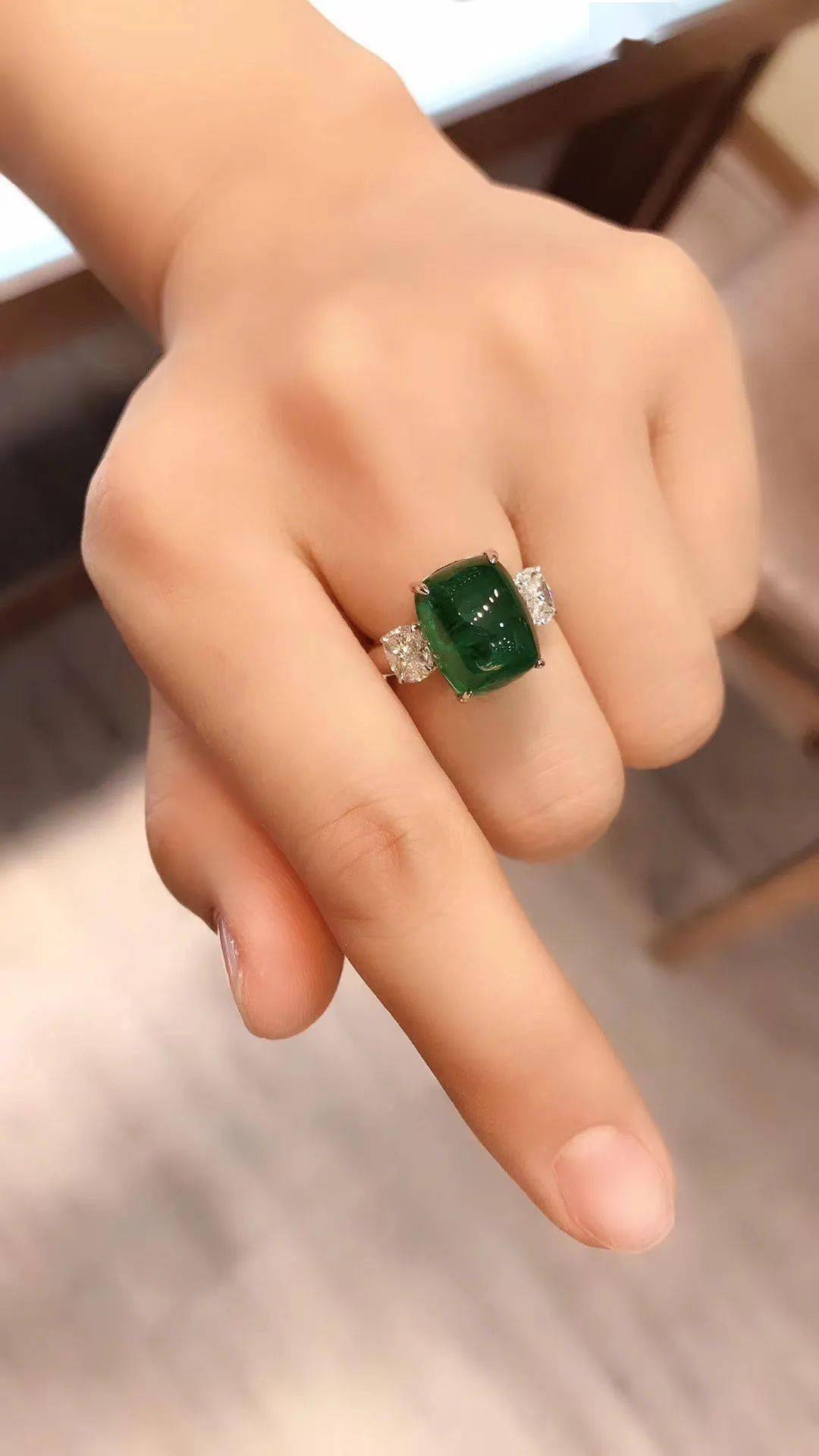 突破|黄金涨至1870美元上方 可能突破2000美元大关