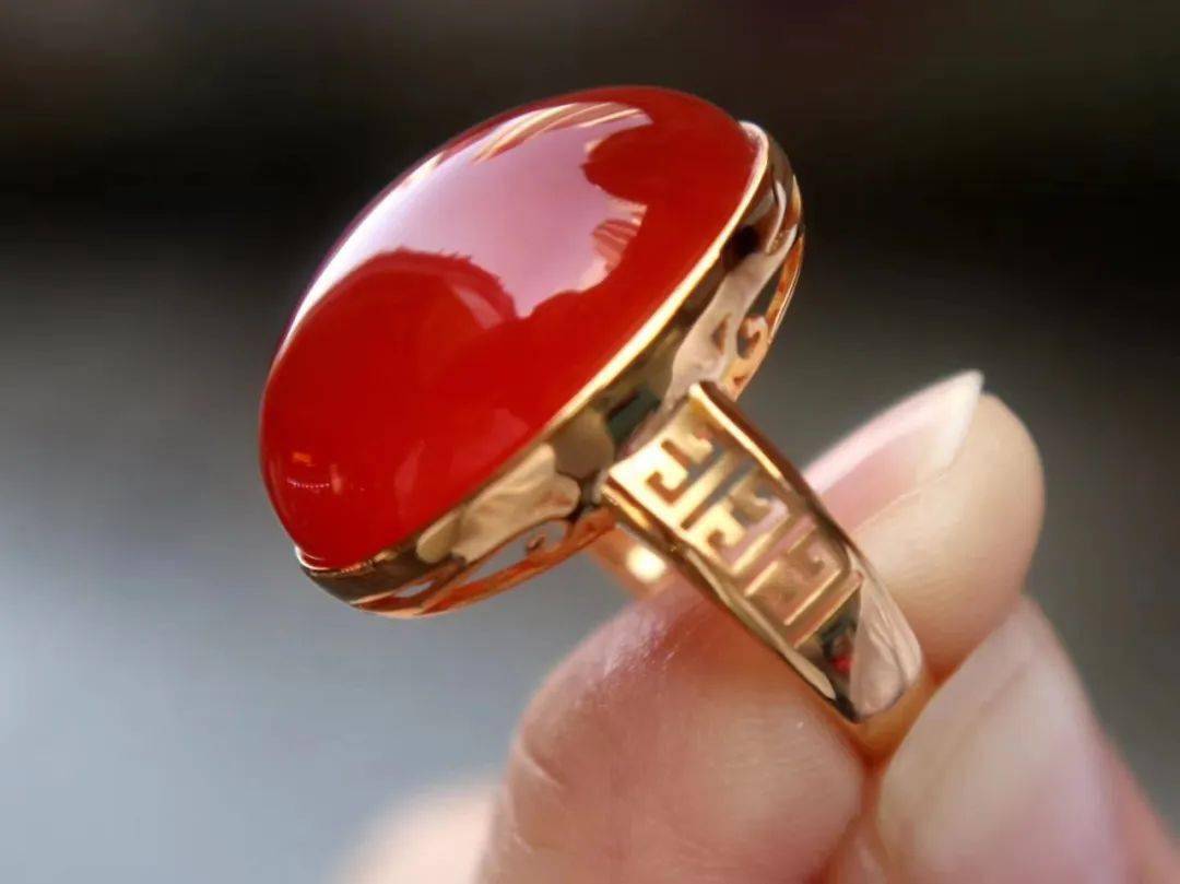 突破|黄金涨至1870美元上方 可能突破2000美元大关