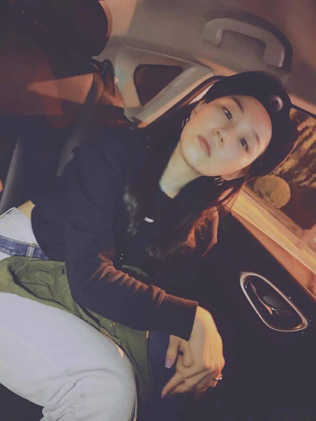 女孩|金靖是如何一步步走入大众视野的？爱笑的女孩运气不会太差