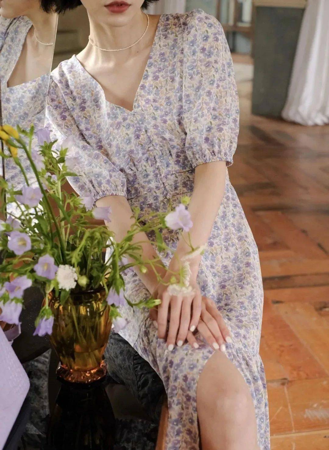 姨太|我在ZARA的打折区，淘到一大波好看的连衣裙！