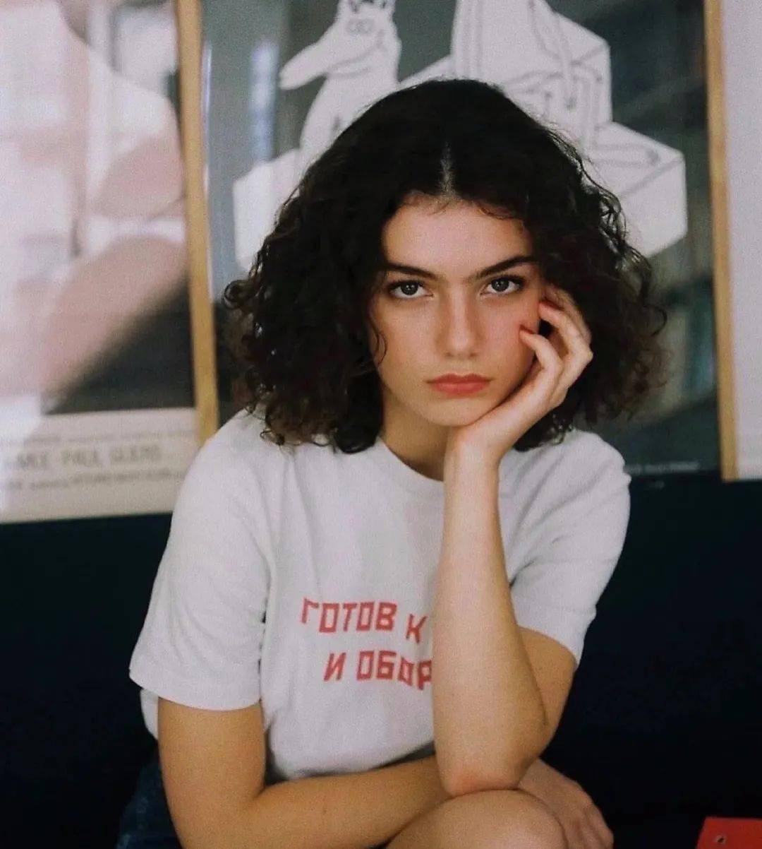 Louise|浓 颜 系 美 人，绝！