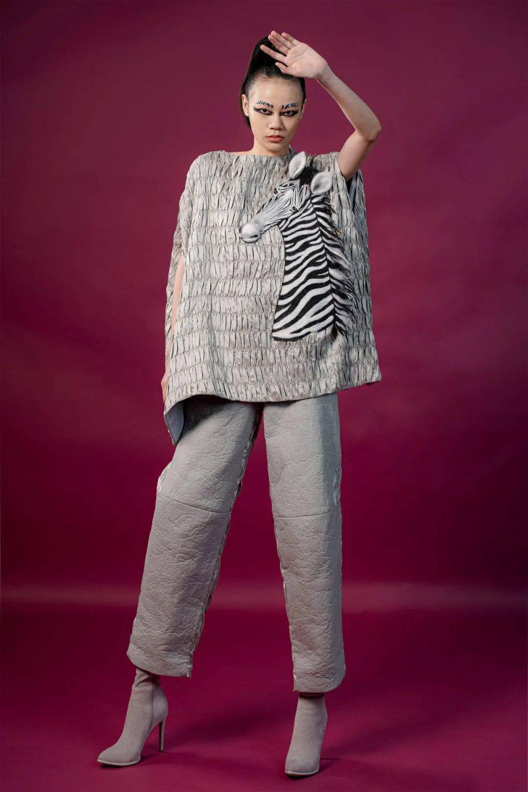 时装周|负重而行的巴黎高定时装周,怎么做才能逆天改命?