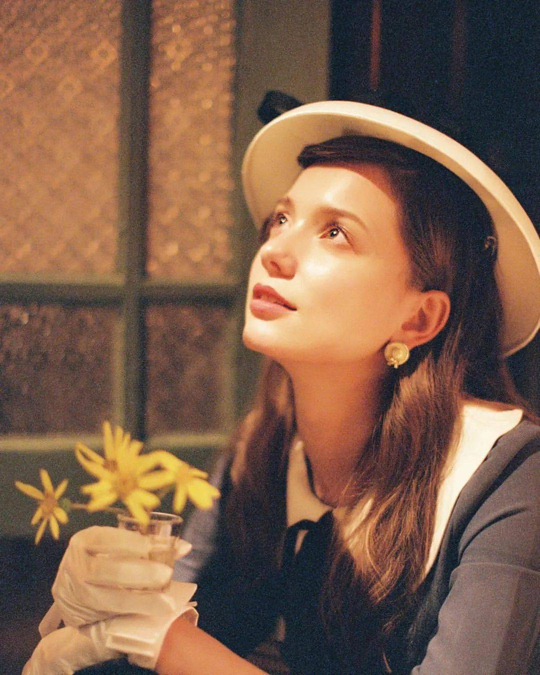 Louise|浓 颜 系 美 人，绝！