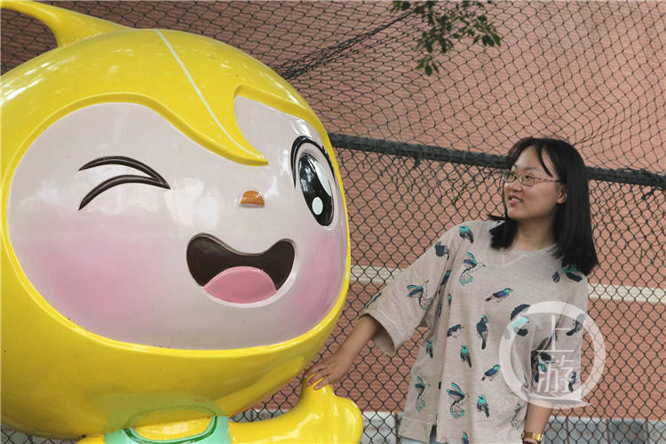 谢欣颖|重庆高考理科726分女孩：曾中考全市第一，从不上补习班