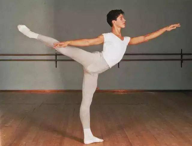 罗伯托·波雷|这个舞台上的王子,绝对秒杀一切小鲜肉!