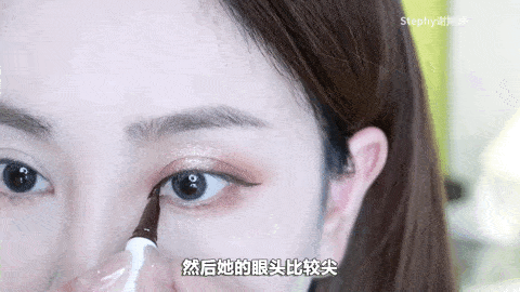 人间|别不信，绮绮子“人间鹦鹉妆”，一画年轻5岁！