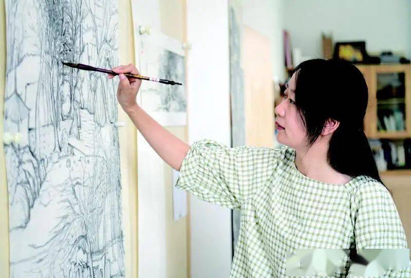 凌检,笔名林简.