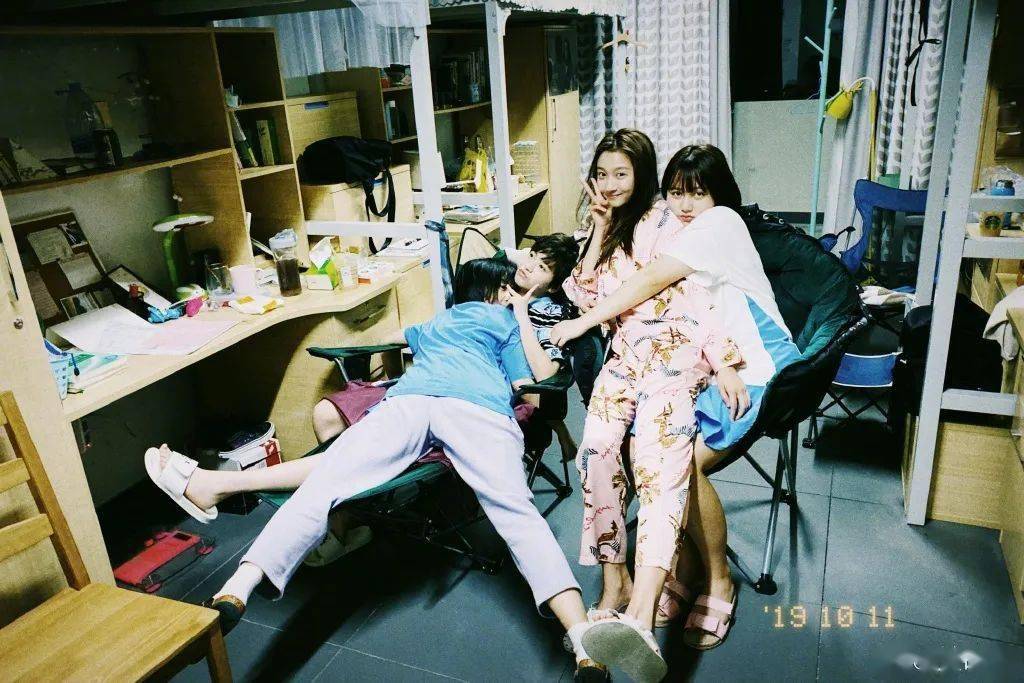 减肥|关晓彤的变美法则，就一个字“狠”！