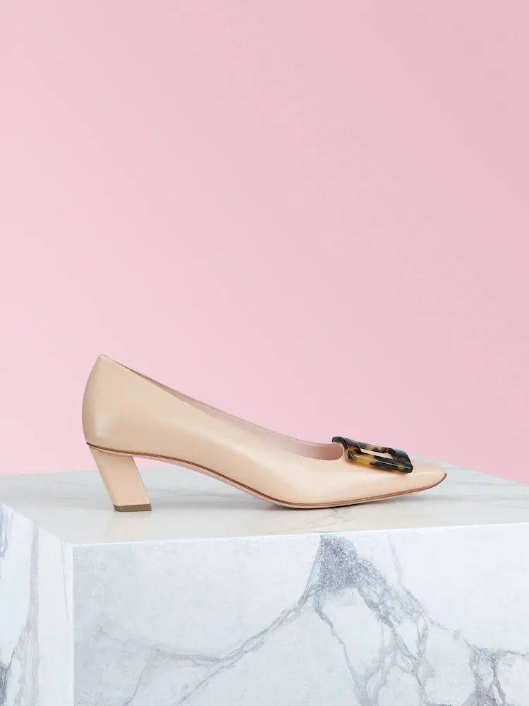 Roger|骨灰级经典Roger Vivier方扣鞋，又出了绝美新款！