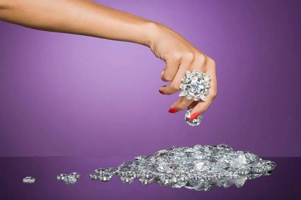 玉石|喜欢什么珠宝玉石就是什么性格！你是哪一种？