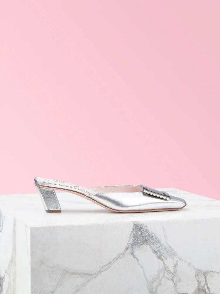 Roger|骨灰级经典Roger Vivier方扣鞋，又出了绝美新款！