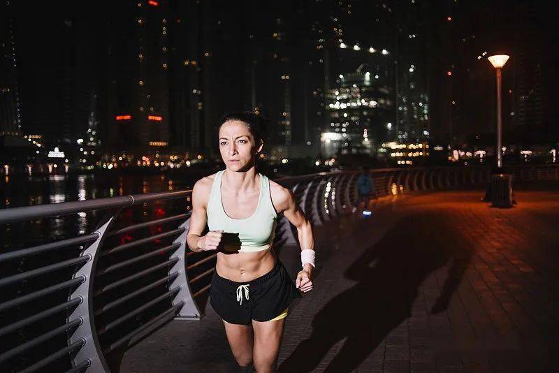 每天晚上跑步好不好