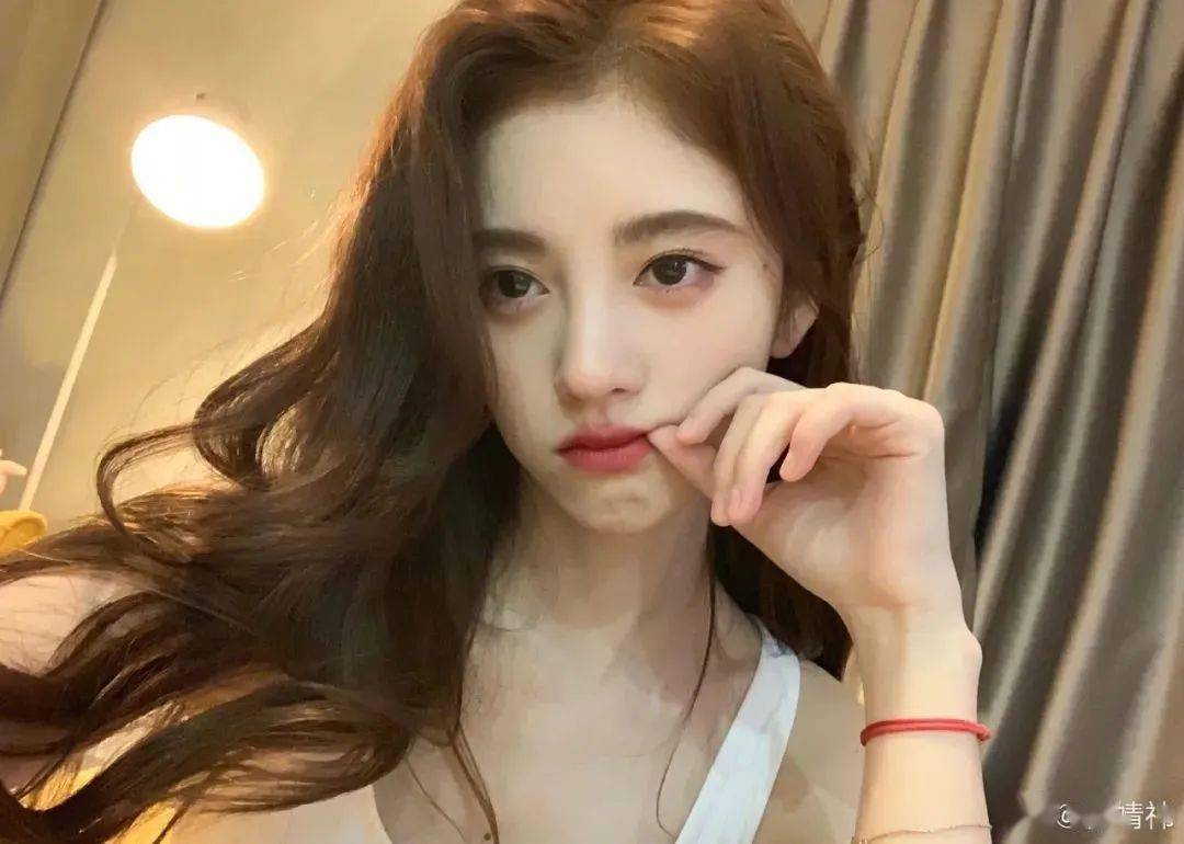 眉毛|眉形选对颜值翻倍，鞠婧祎的雾感野生眉才是复古画报女孩的标配！