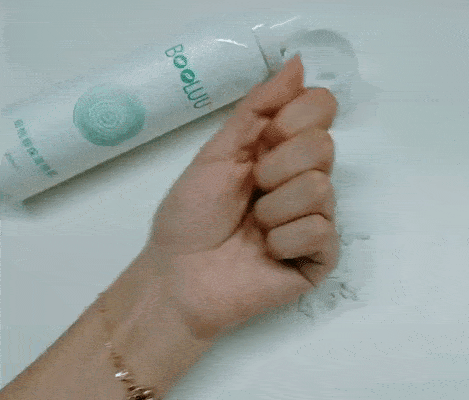 肌肤|皮肤油腻的元凶竟是它！补水保湿，99%的人用错了！