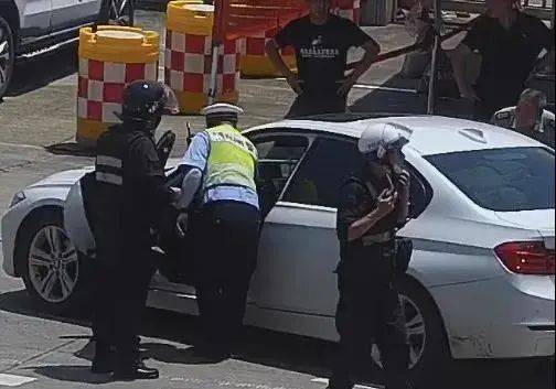 健身|浙江一女司机低血糖开车：不停绕圈后撞上栏杆，当场“昏厥”