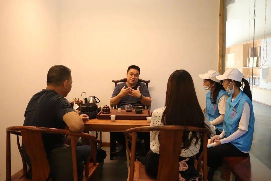 广西容县人口经济总量_广西容县杨梅中学(2)