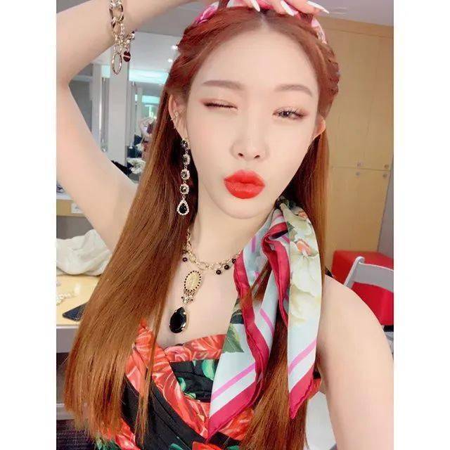 橘色|金请夏绝美回归！彩色眼影也能消肿又好看！