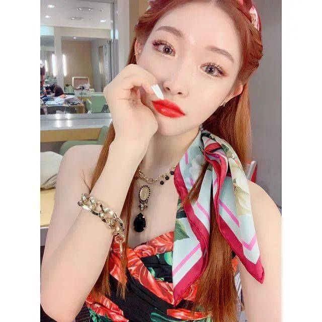 橘色|金请夏绝美回归！彩色眼影也能消肿又好看！