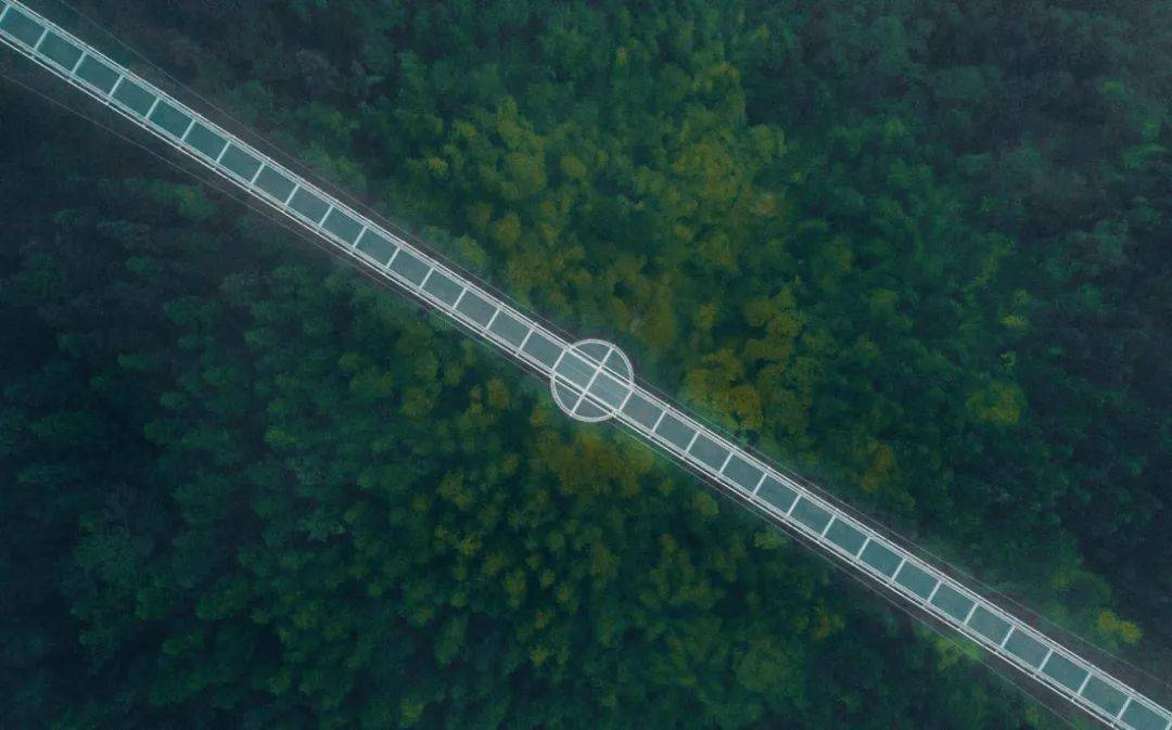 永川头条308米长207米高永川黄瓜山玻璃桥投用