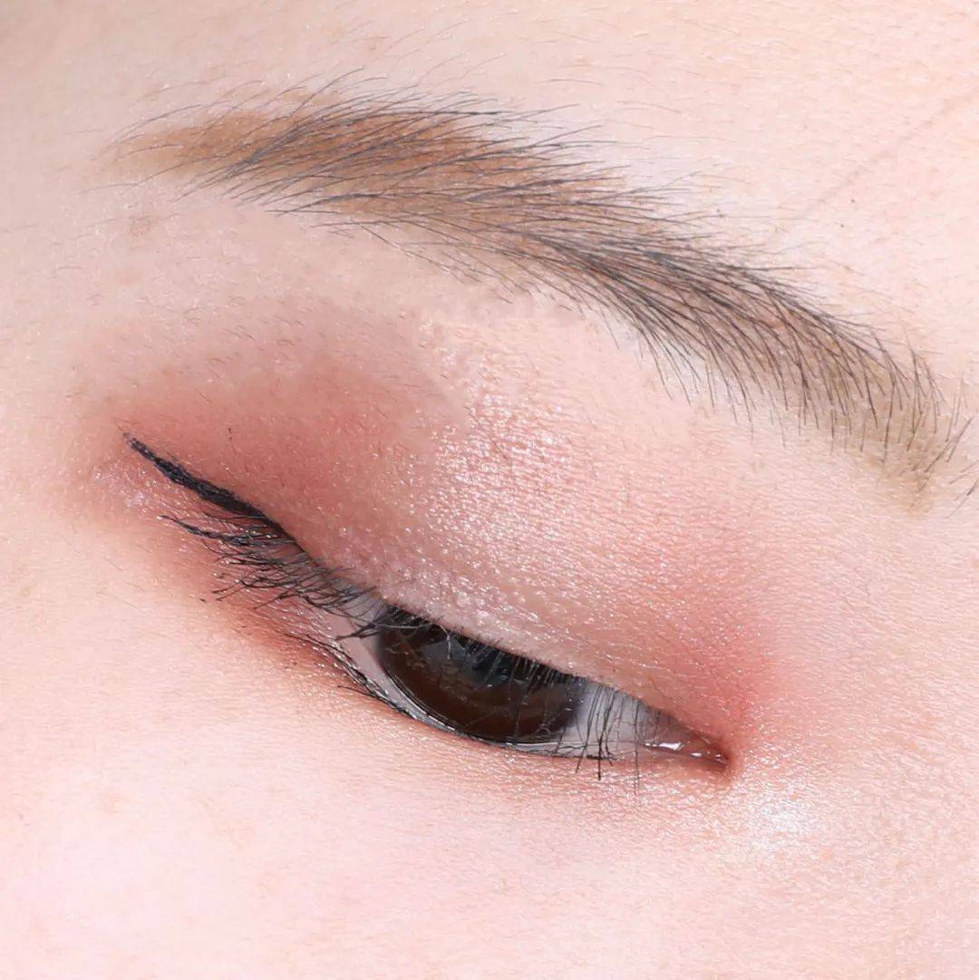 日记|完美日记系列眼影评测 | 真的不知道为啥锦鲤盘能这么火?