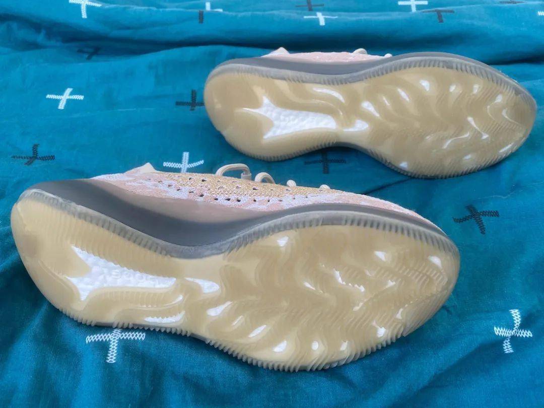 Air|每日鞋讯 | adidas Originals YEEZY BOOST 380「Pepper」最新实物图曝光