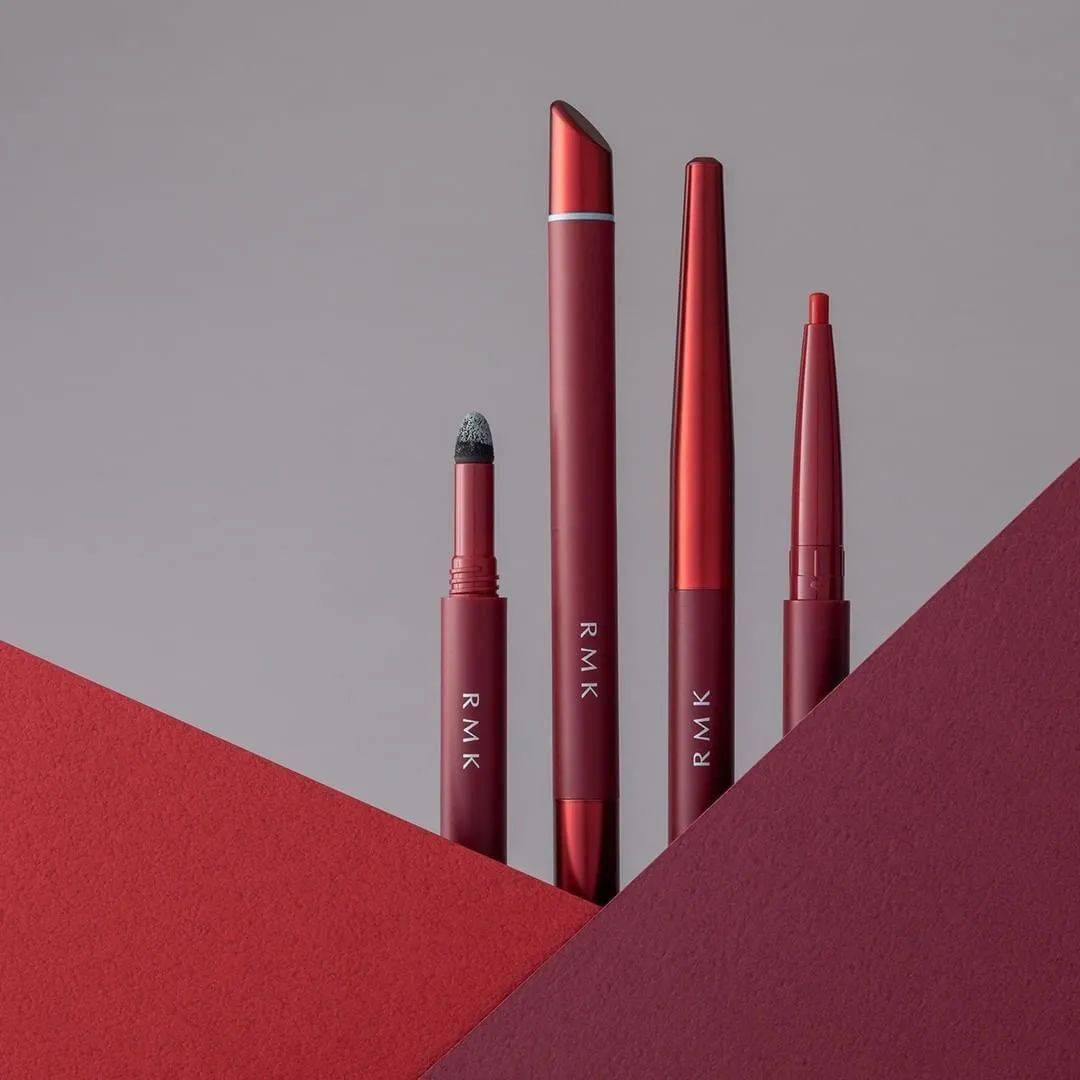 图片|从“粉红回忆”张小雨到“舞台妖精”绮绮子,张雨绮的表情管理到底是怎么练成的?