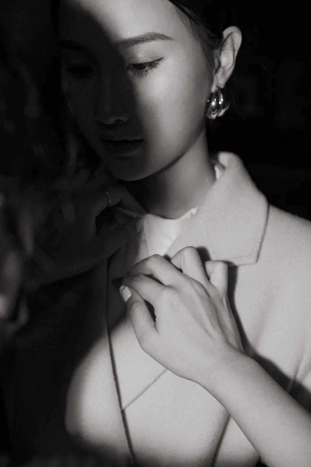 流转|ES MODISH 品牌专场秀 | 一手 · SUN IN SKY国际时尚周(暨SUN IN SKY第七届发布周)