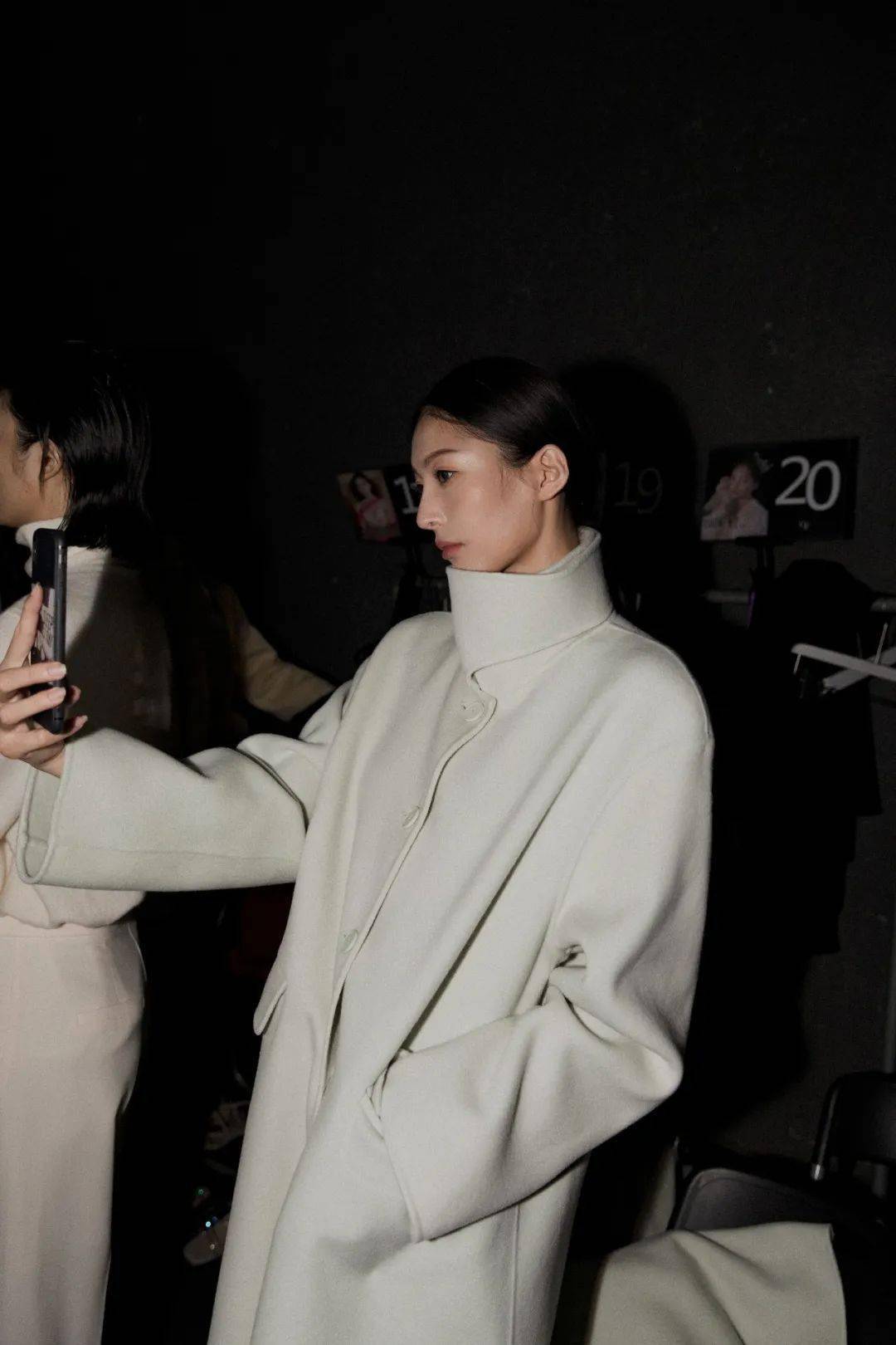 流转|ES MODISH 品牌专场秀 | 一手 · SUN IN SKY国际时尚周(暨SUN IN SKY第七届发布周)