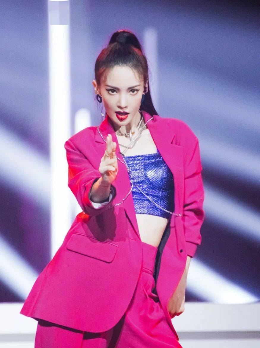 #Mad|礼物已经选好,姐姐们何时才能认识我?!