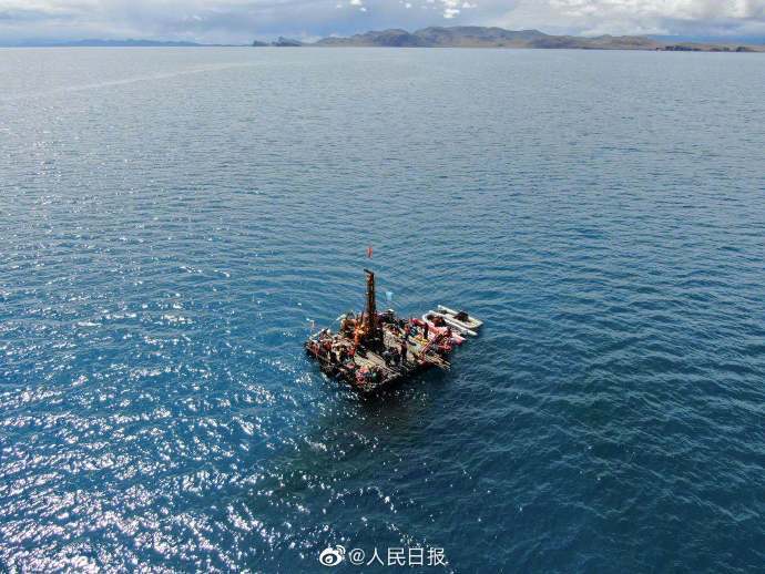 我国|中国成功钻取高原湖泊最长岩芯：获取岩芯长144.79米