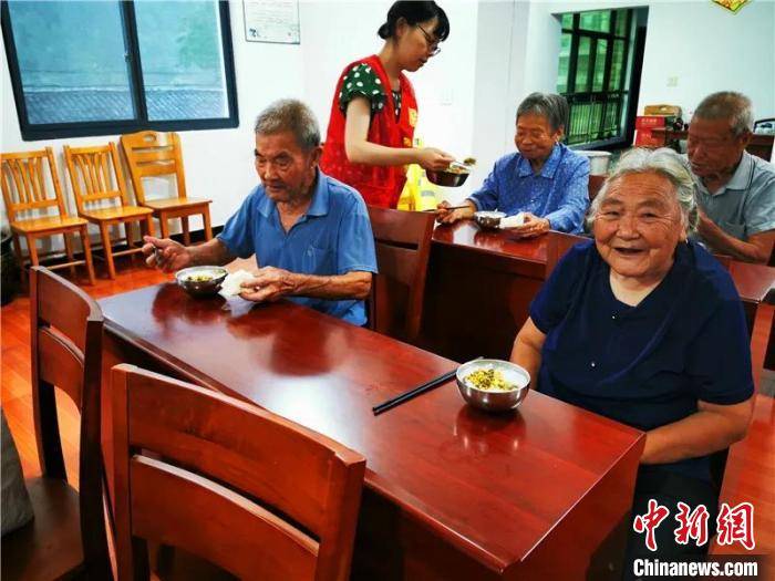 文化|浙江抗台特写：与“黑格比”抗衡的礼堂力量