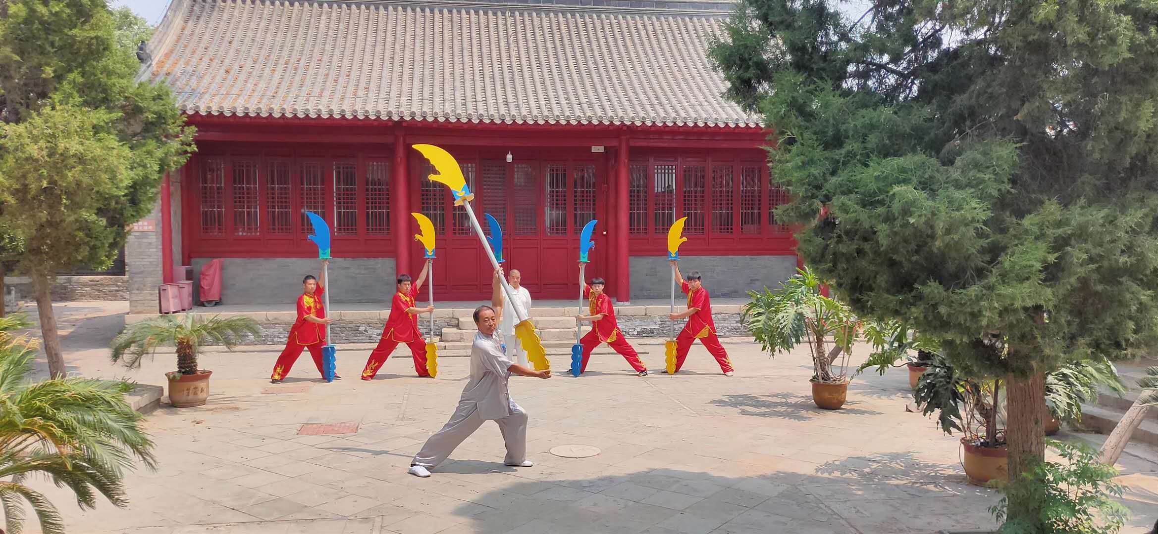 石同鼎|河北沧州：“云端”习武练拳 丰富暑期生活