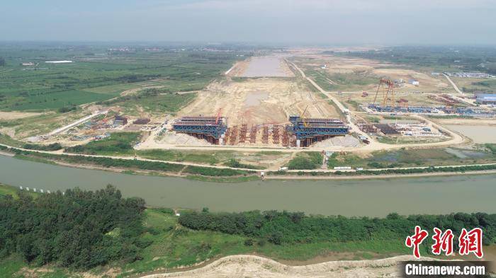 韩苏原|引江济淮工程淠河总干渠钢渡槽边跨合龙