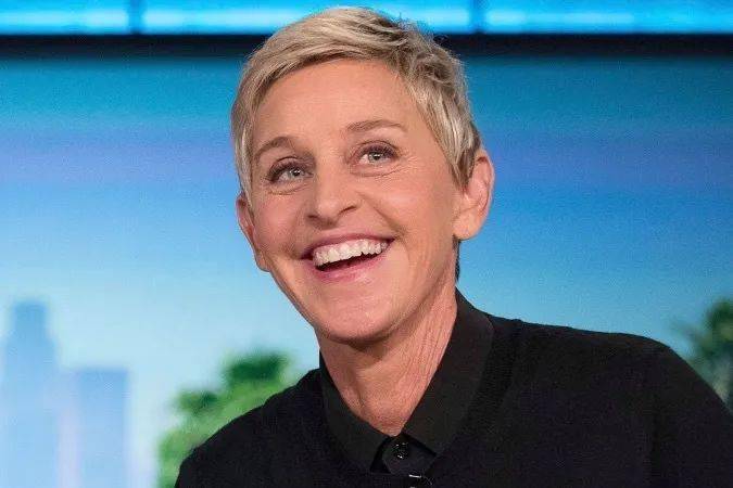 Movies|Daniel Arsham 联合 PORSCHE 推出联名胶囊系列