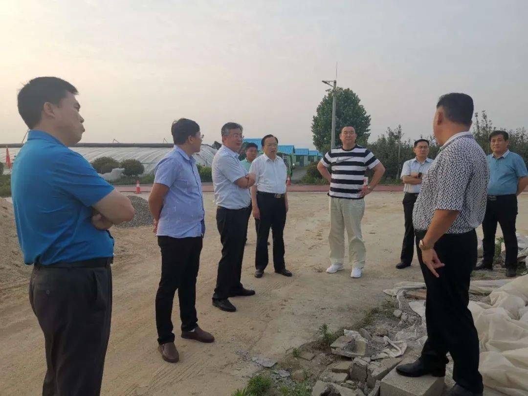 楼德镇经济总量_世界经济总量图片