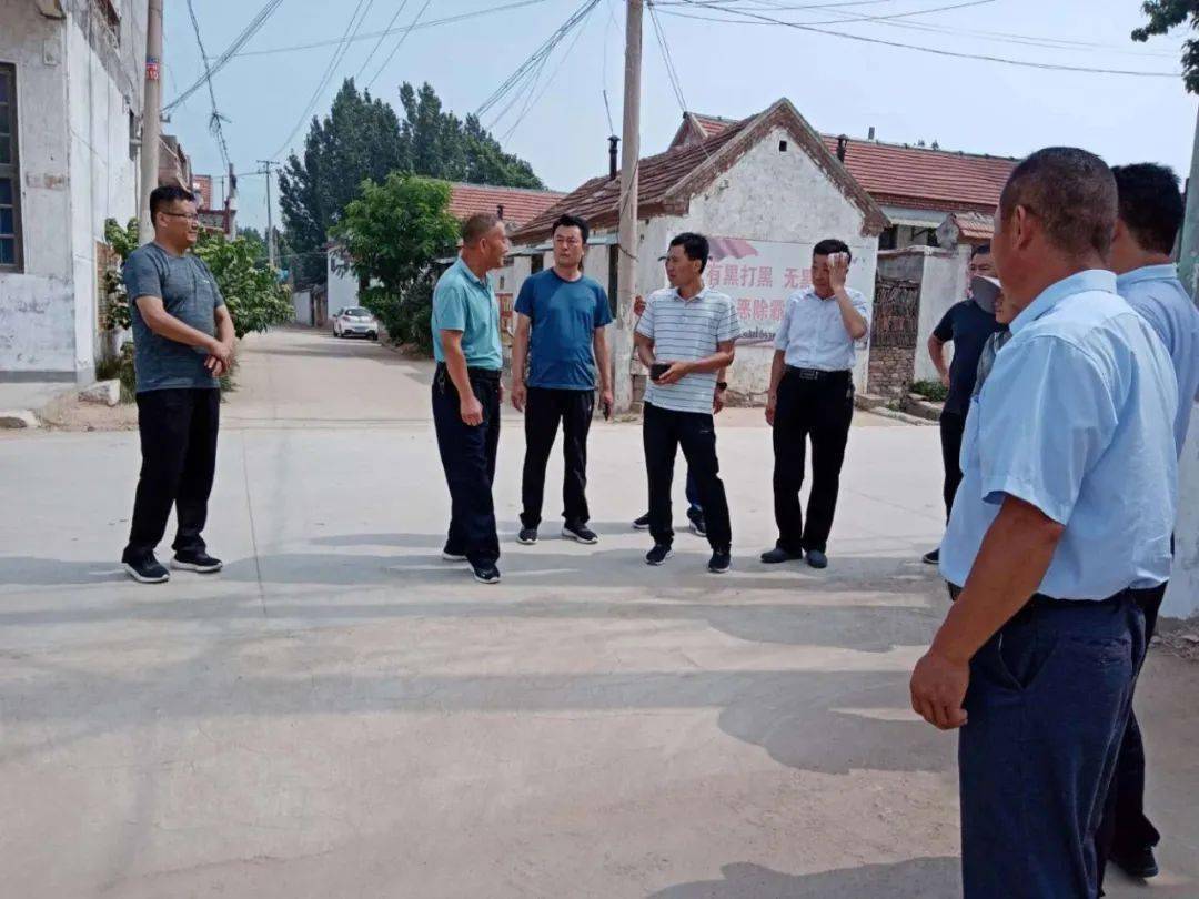 楼德镇经济总量_世界经济总量图片